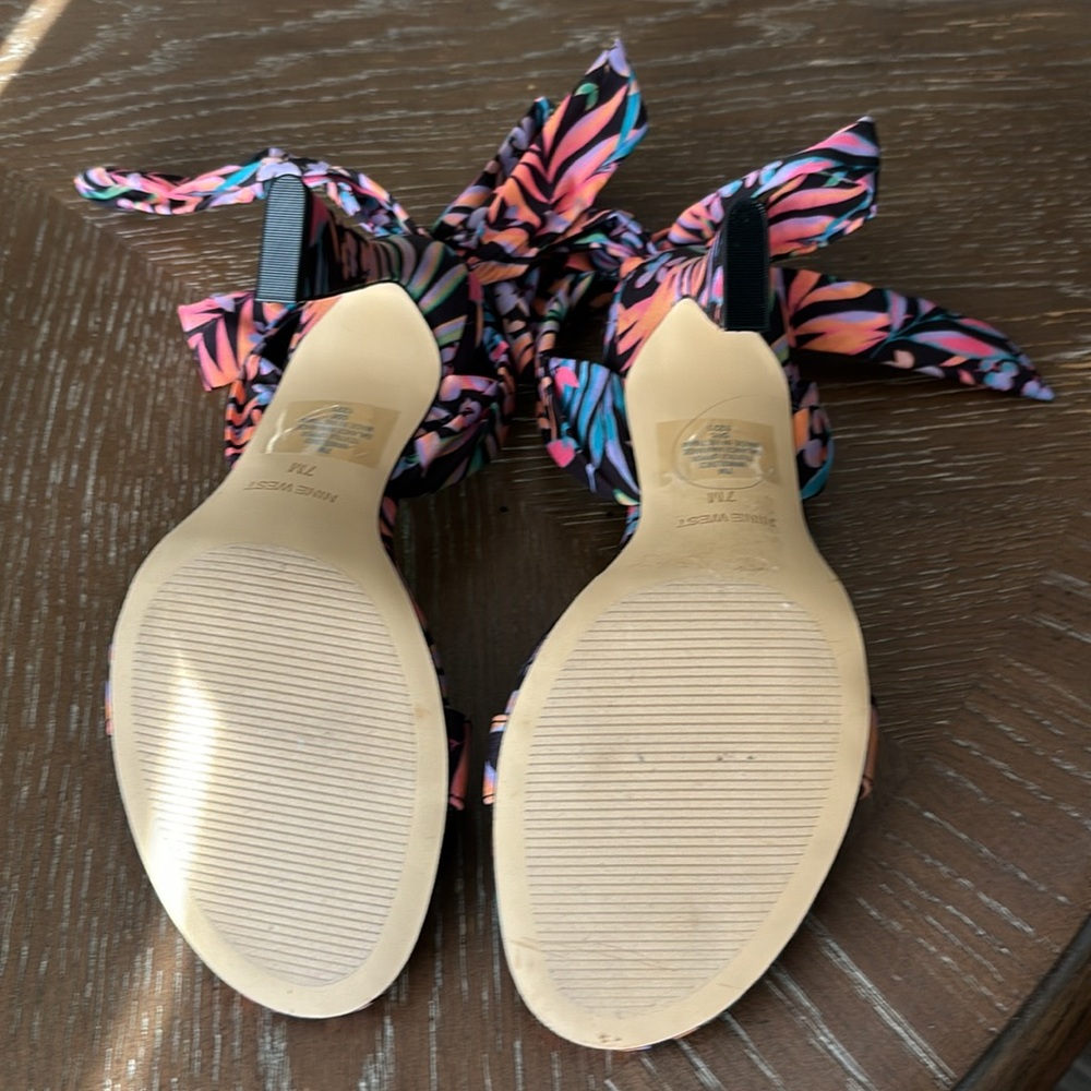 Colorful Floral High Heel Sandals - Picture 13 of 16